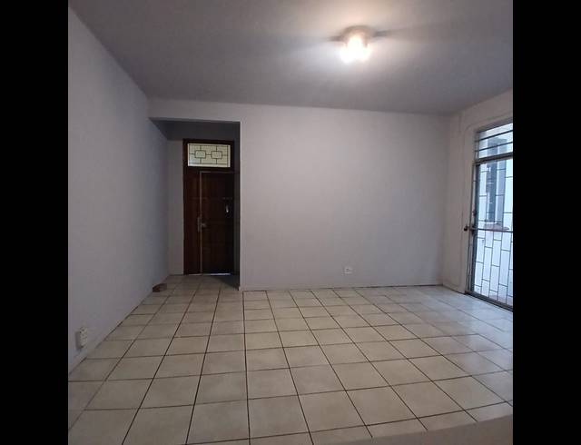 2 BEDROOM APARTMENT FOR SALE IN GLENWOOD